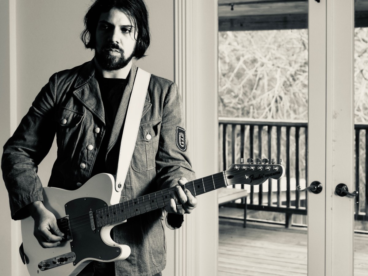 Evan Charles Announces Sophomore LP Echoes At&nbsp;Dawn